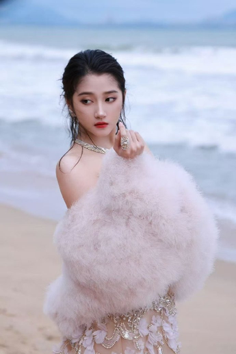 美女色网精选内容